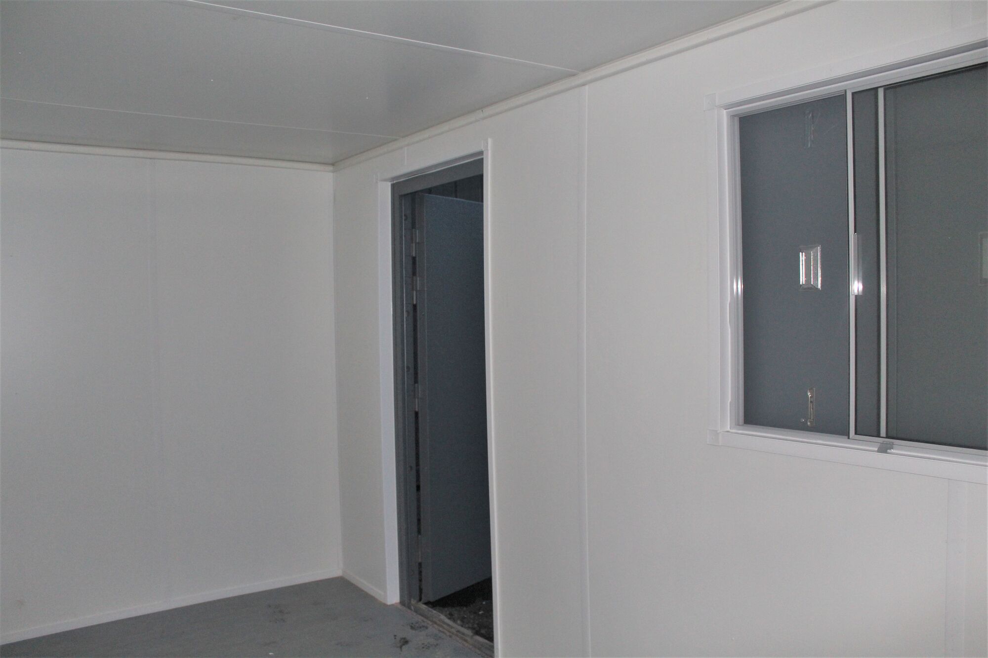 SHIPPING CONTAINERS 30ft ModiBox Office - Image 4